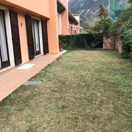 Casa Ariella Apartament Navene